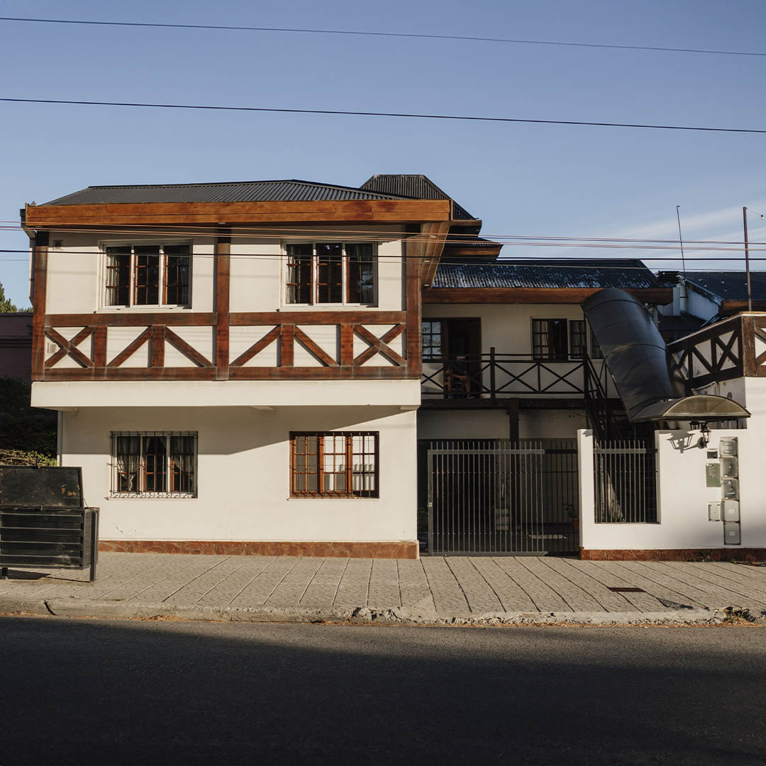 Fachada de Pintó Departamentos